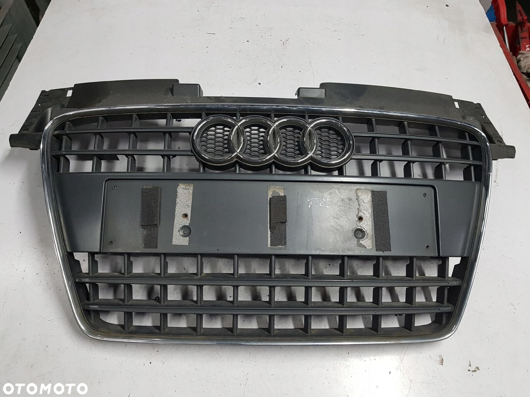 AUDI TT 8J 06-14r ATRAPA GRILL 8J0853651 - 2