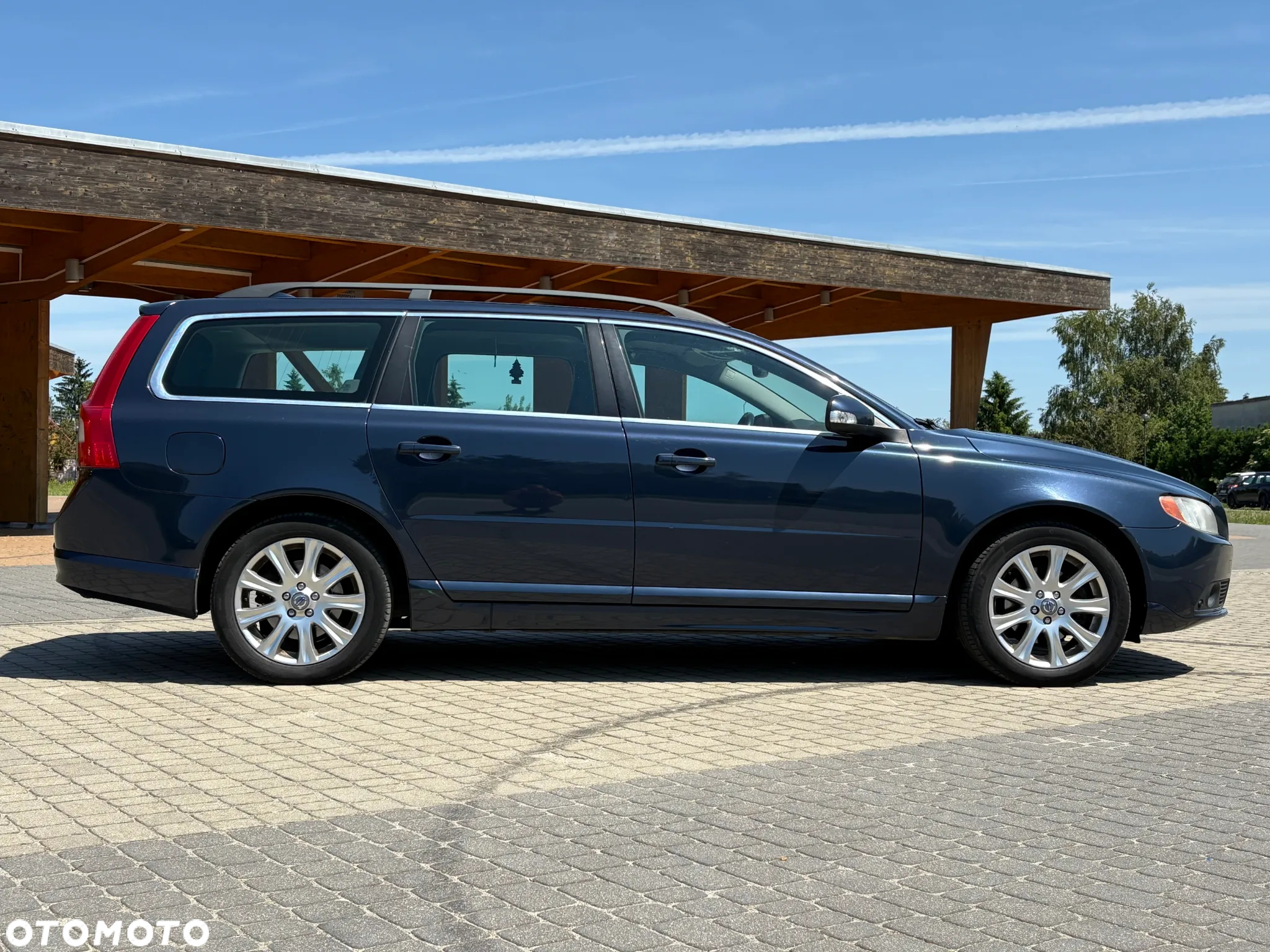 Volvo V70 2.4D Summum - 4