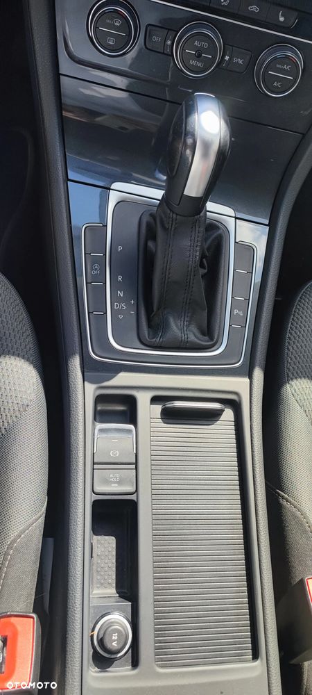 Volkswagen Golf 1.5 TSI ACT OPF DSG Comfortline - 6