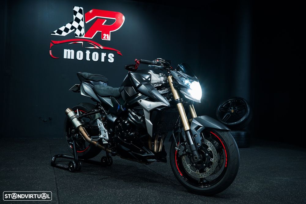 Suzuki GSR Edição Limitada Freegun - 4