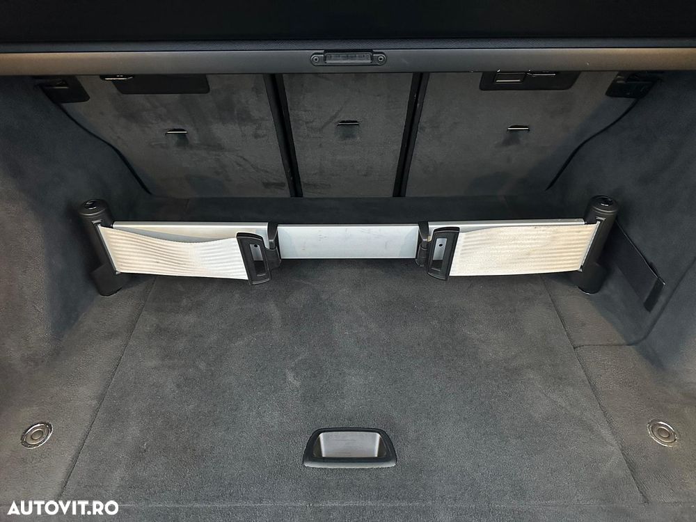 BMW Seria 3 320d Touring Aut. Efficient Dynamics Edition - 13