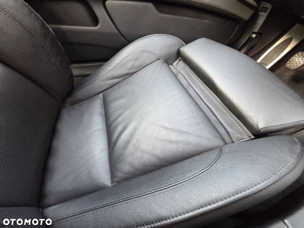 BMW Seria 3 325i - 17