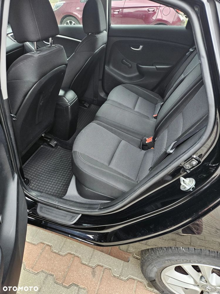 Hyundai i30 1.6 Classic + - 5