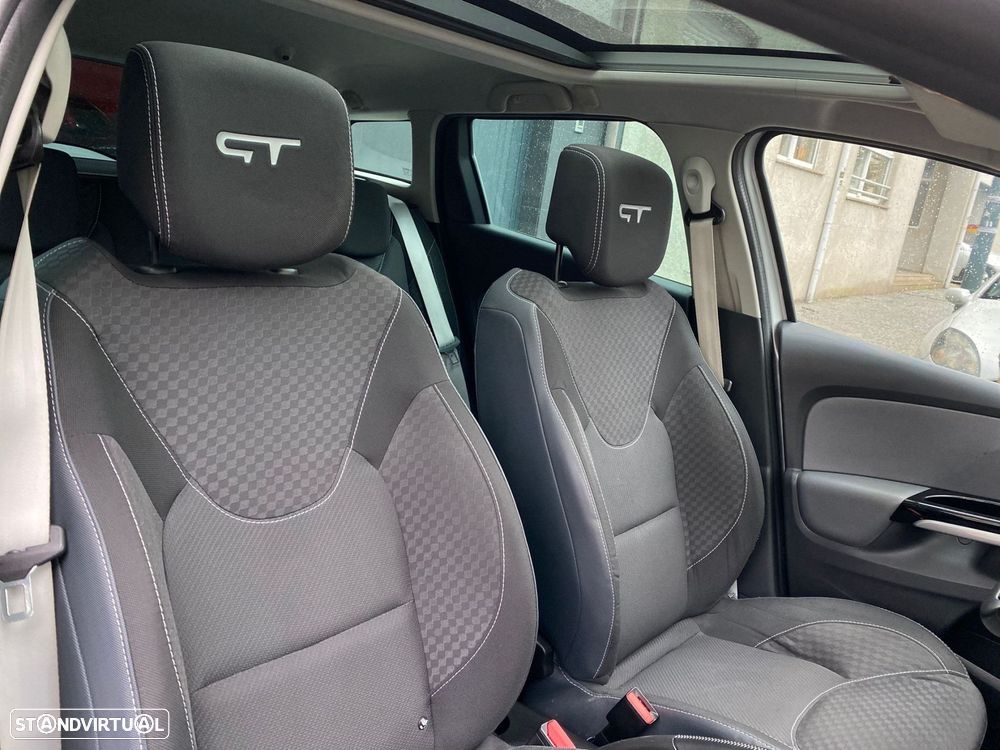 Renault Clio Sport Tourer TCe 120 EDC GT - 31