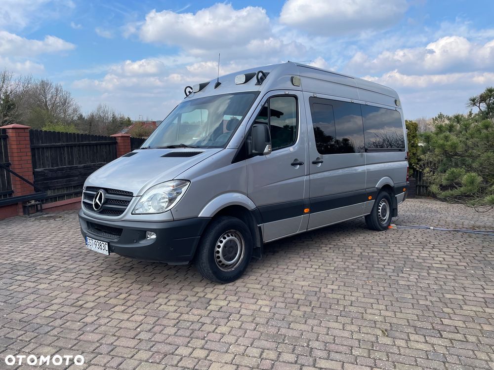 Mercedes-Benz Sprinter - 2