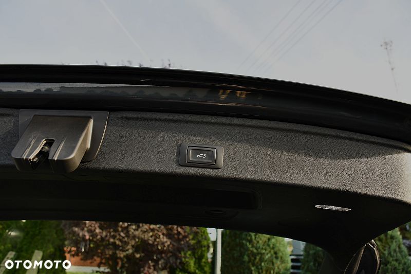 Audi A4 Avant 2.0 TFSI ultra S tronic sport - 25
