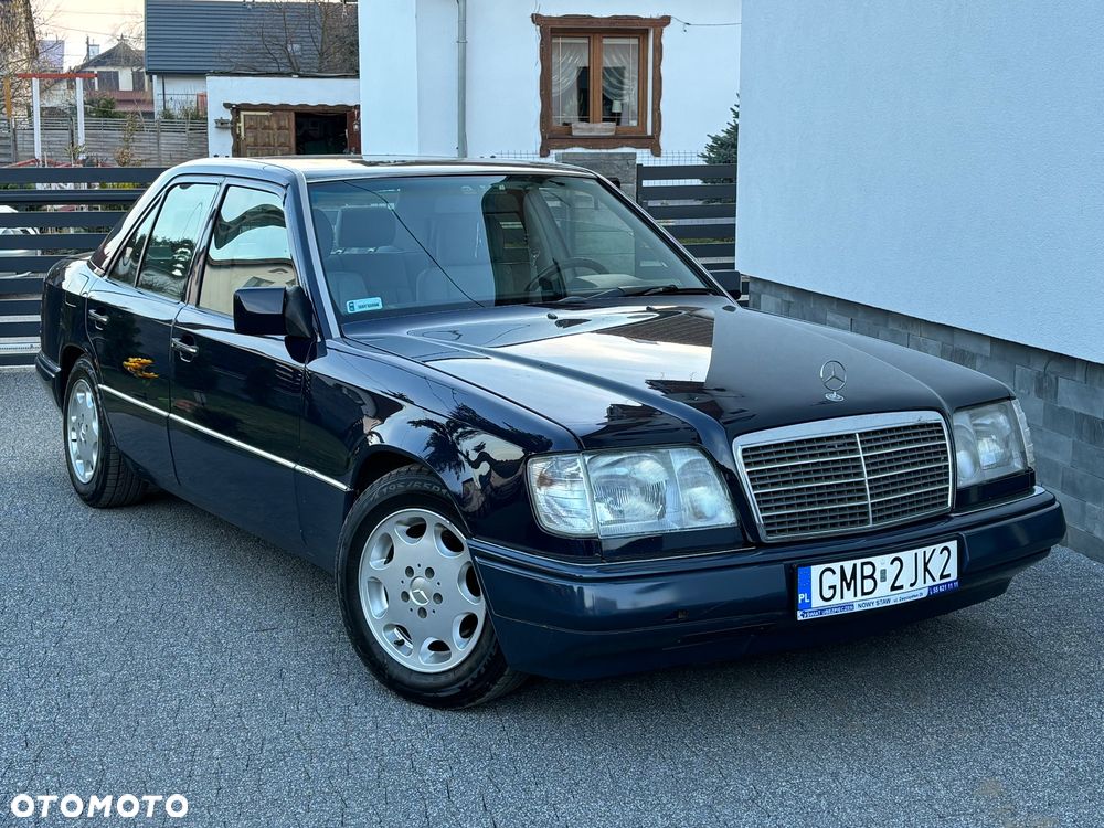 Mercedes-Benz W124 (1984-1993)