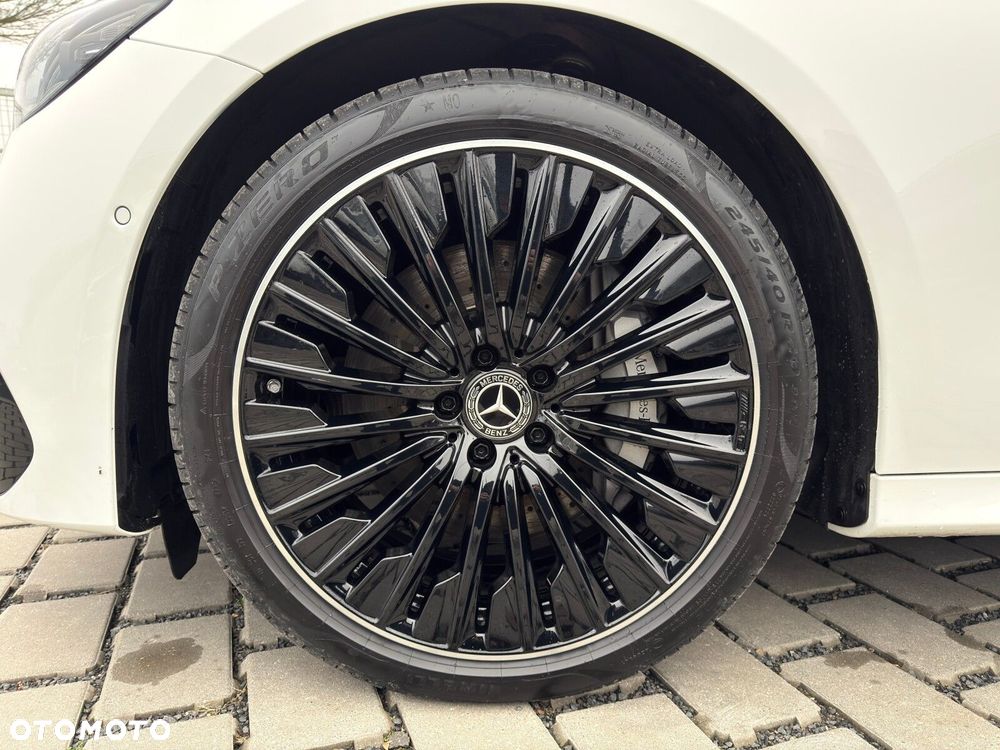 Mercedes-Benz Klasa E - 11