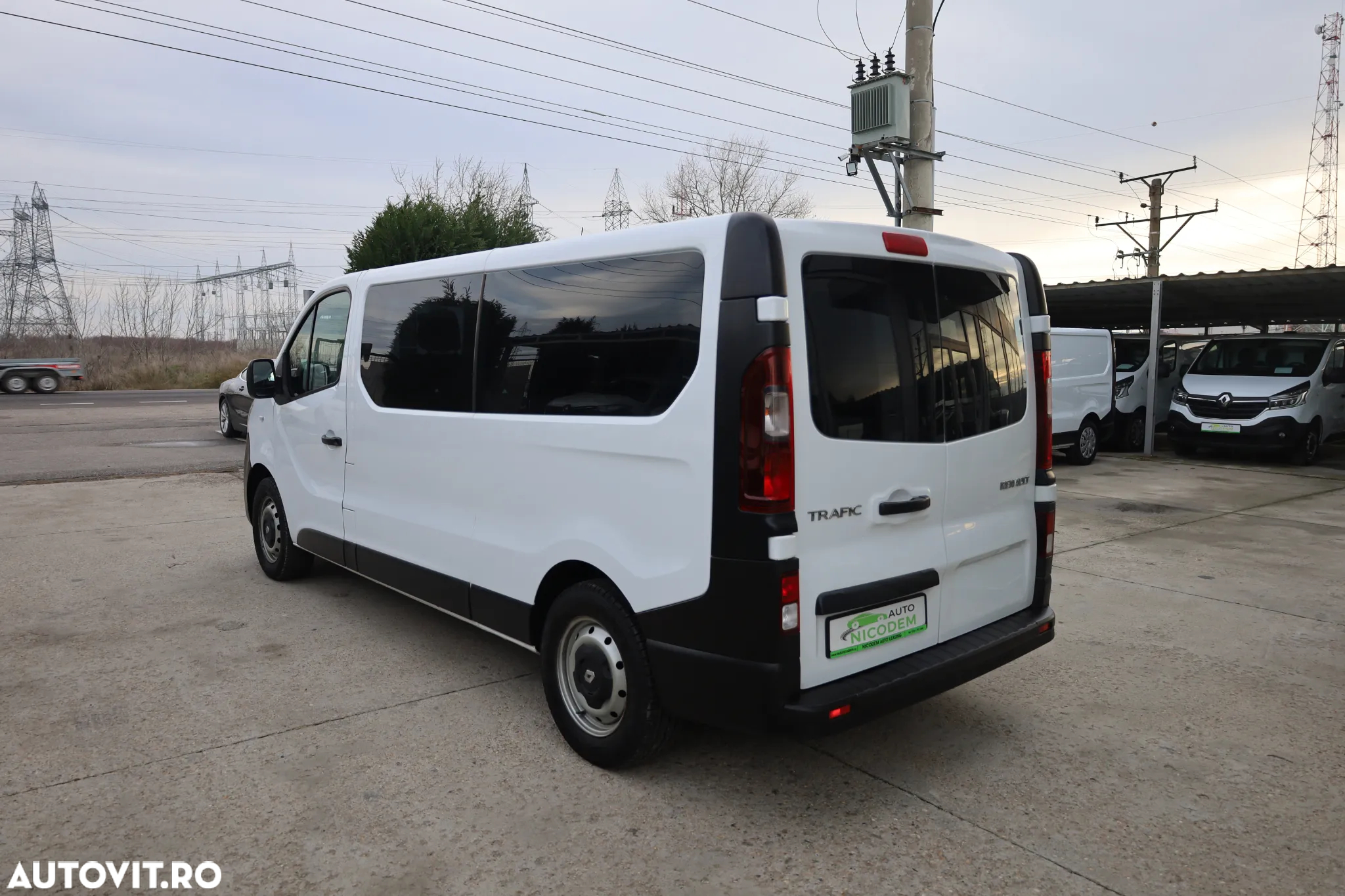 Renault Trafic Combi L2H1 1.6 dCi TT 125 7+1 Expression - 5