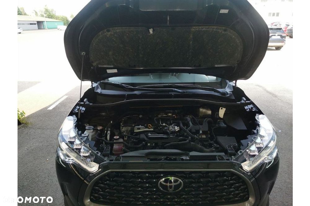 Toyota Corolla Cross 2.0 Hybrid Style - 12