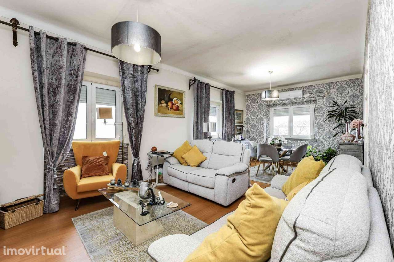 Moradia de charme T4, com 3 pisos – Algueirão / Sintra - Grande imagem: 4/17