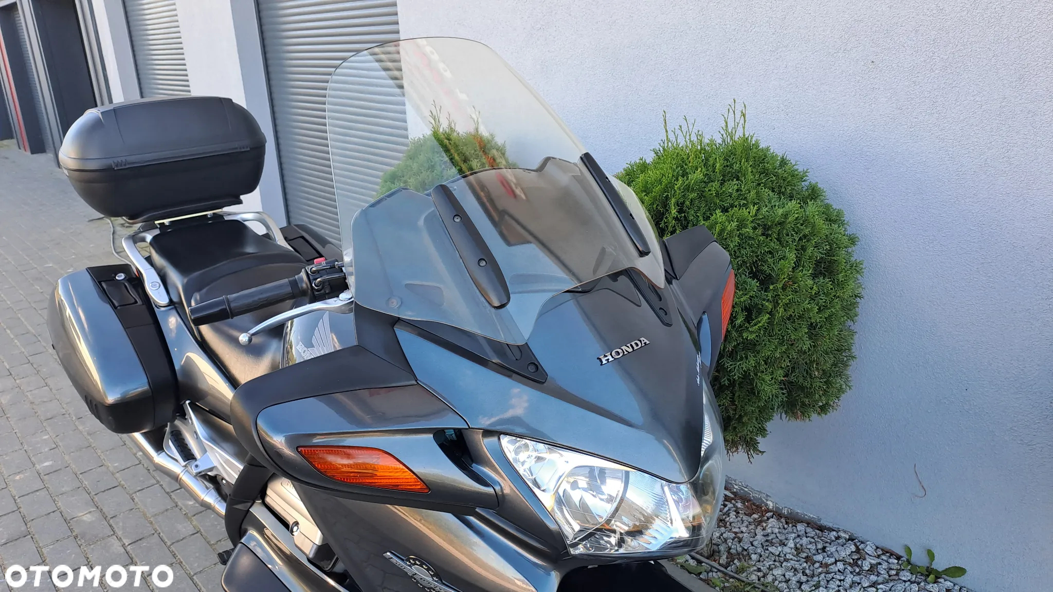Honda ST - 17