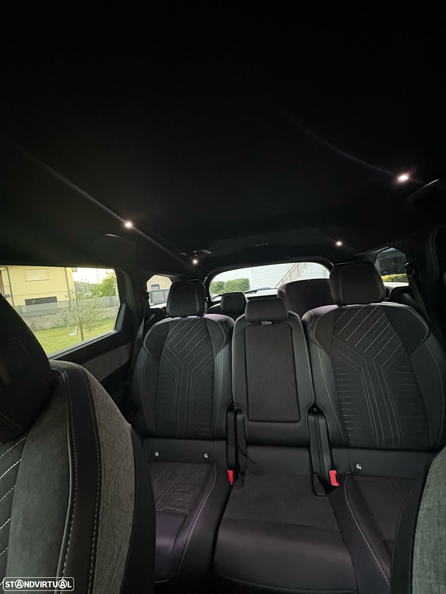 Peugeot E-5008 73 kWh GT - 7