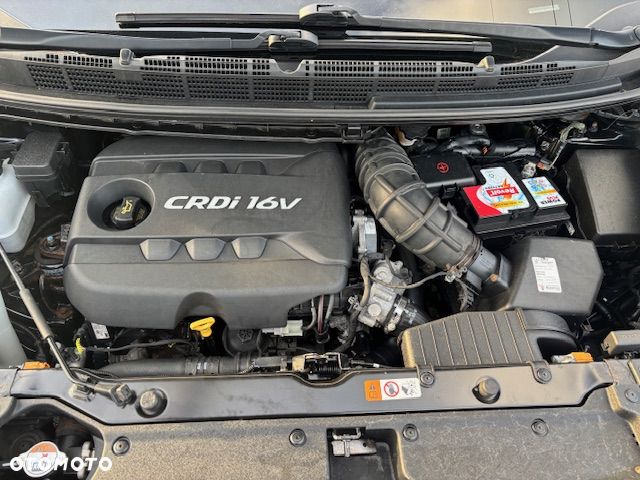 Kia Carens 1.7 CRDi Vision - 34