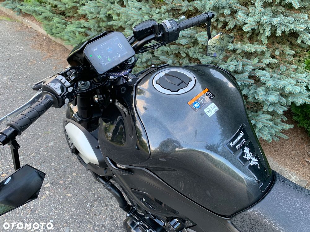 Kawasaki Z 900 - 12
