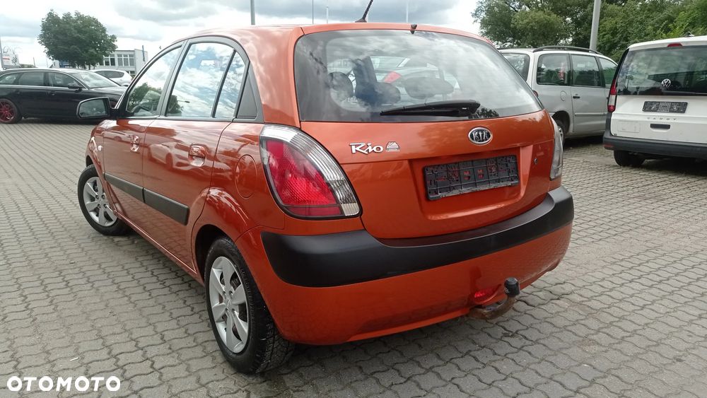 Kia Rio 1.4 (klm swo) / Comfort + - 15