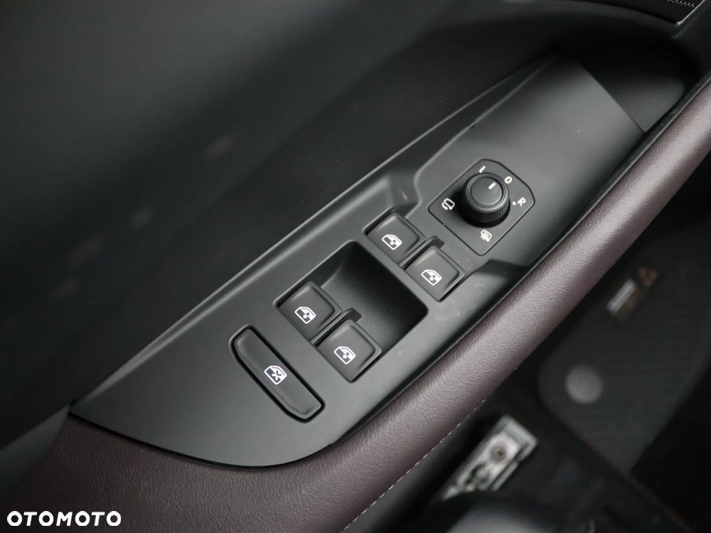 Cupra Terramar 1.5 e-Hybrid DSG VZ - 31
