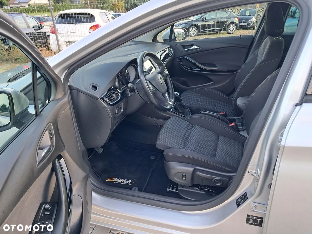 Opel Astra 1.4 Turbo Business - 11