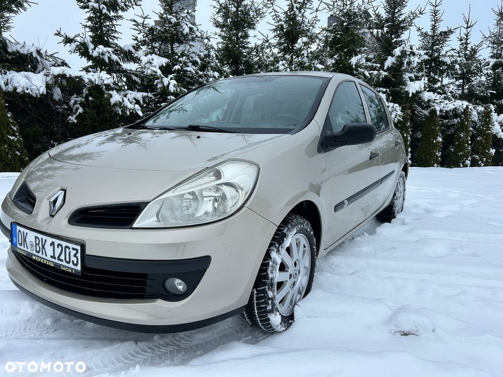 Renault Clio - 18