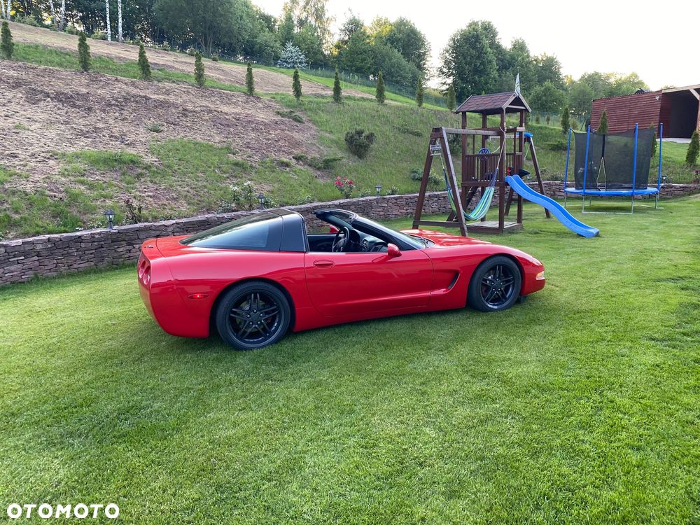 Chevrolet Corvette - 9