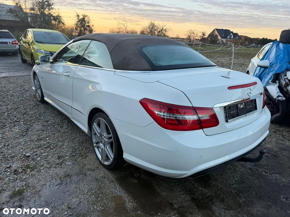 Mercedes-Benz Klasa E 250 Cabrio 7G-TRONIC Sport Edition - 28