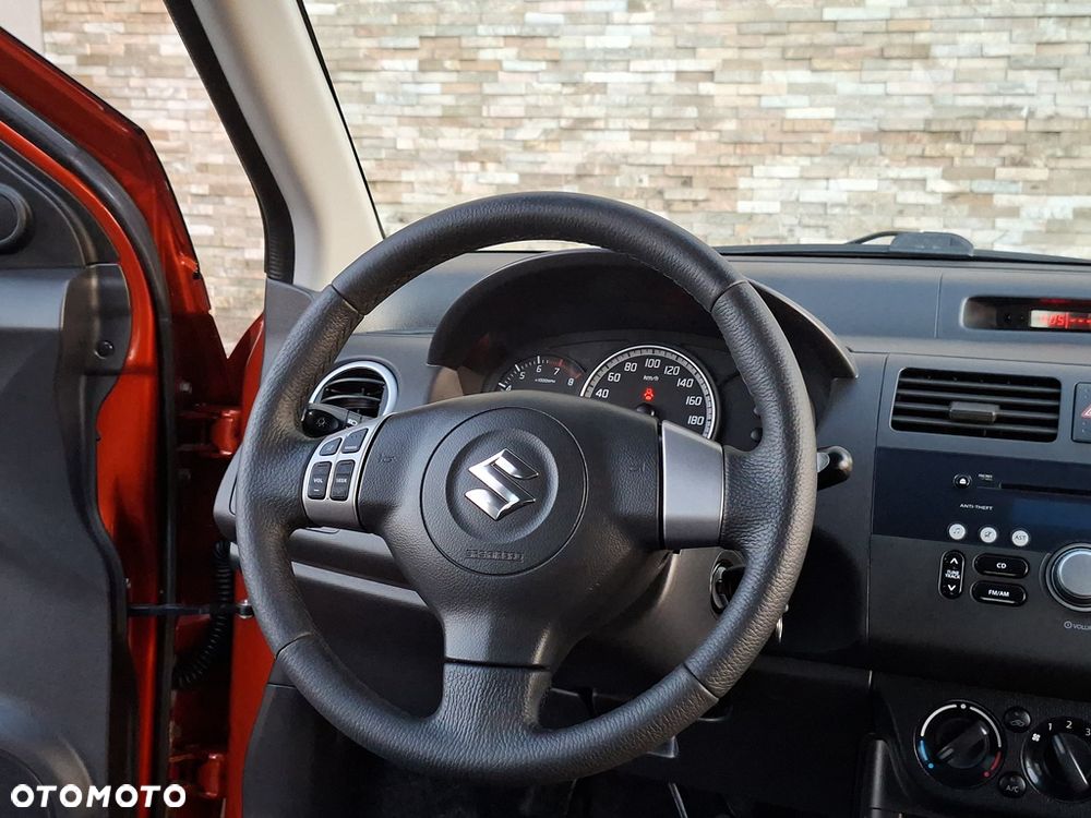 Suzuki Swift 1.3 Comfort - 29