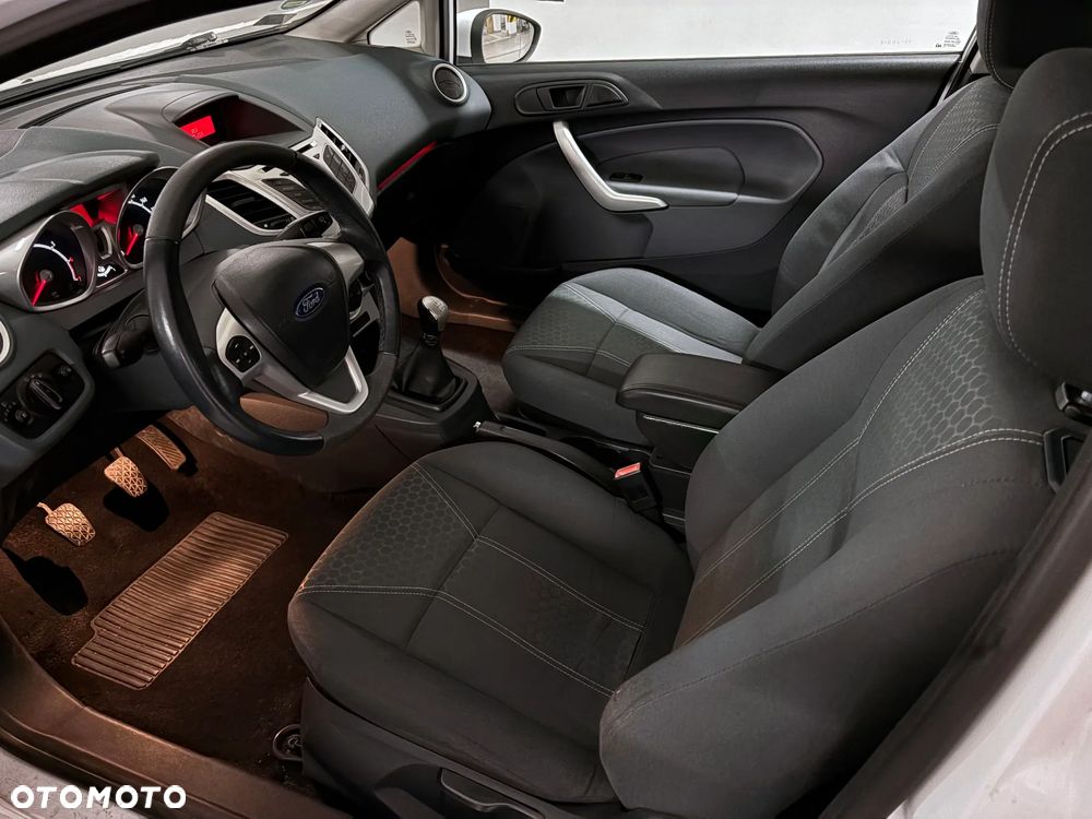 Ford Fiesta - 5