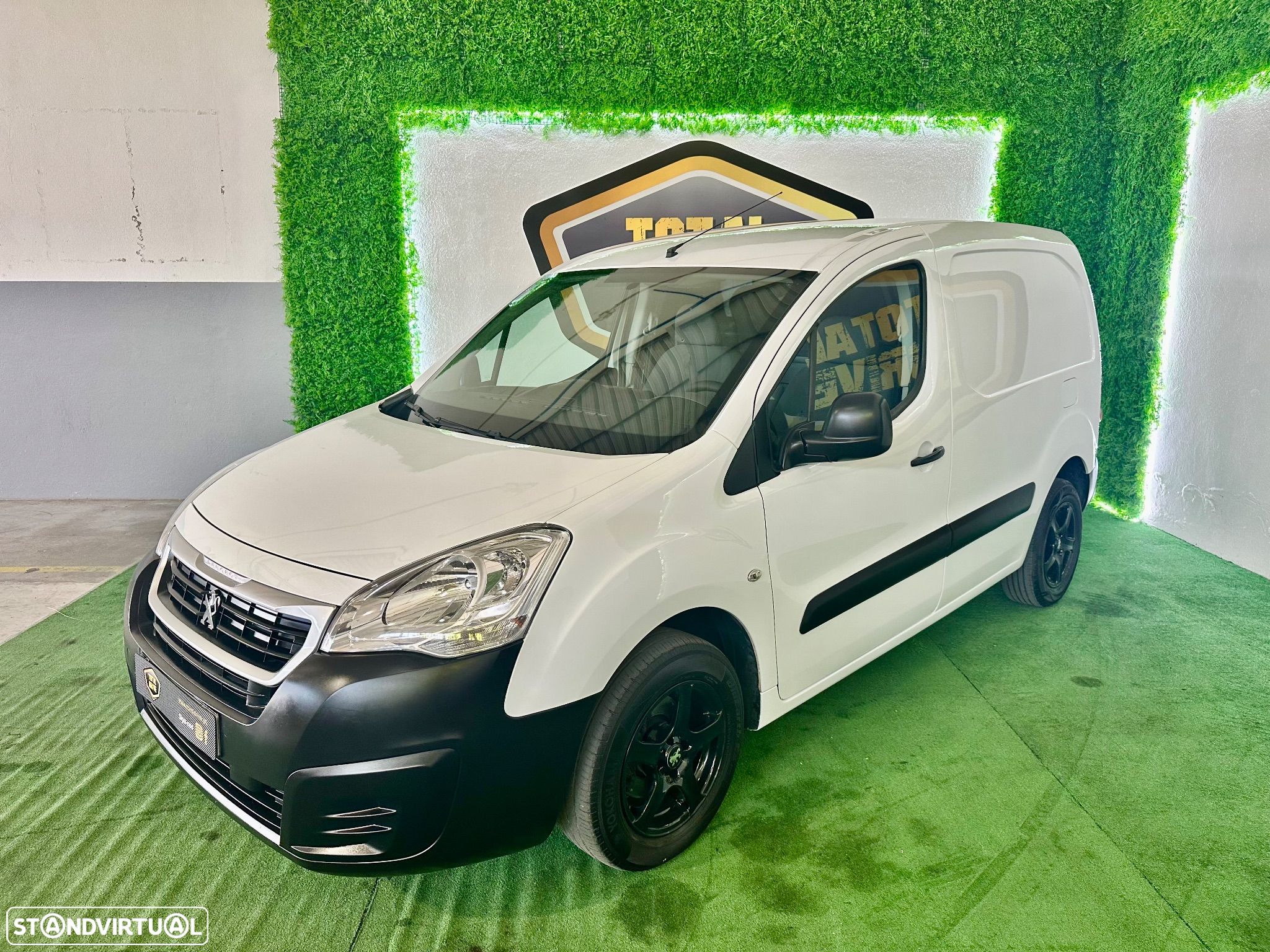 Peugeot Partner 1.6 BlueHDi 100 L1 XR S&S IVA Dedutivel - 1