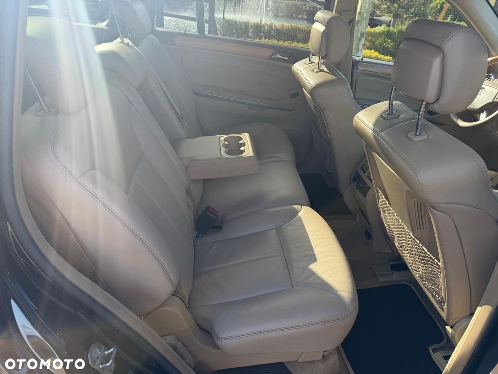 Mercedes-Benz GL 420 CDI - 15