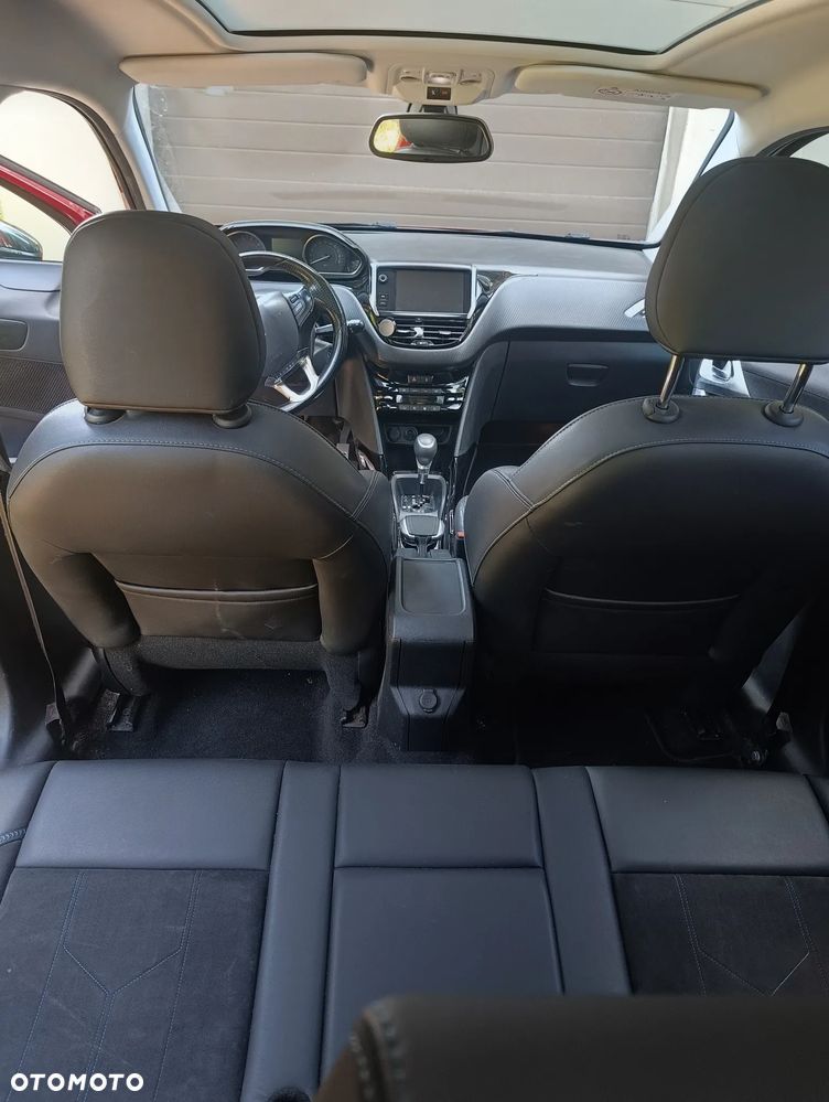 Peugeot 2008 1.2 Pure Tech Crossway S&S EAT6 - 16
