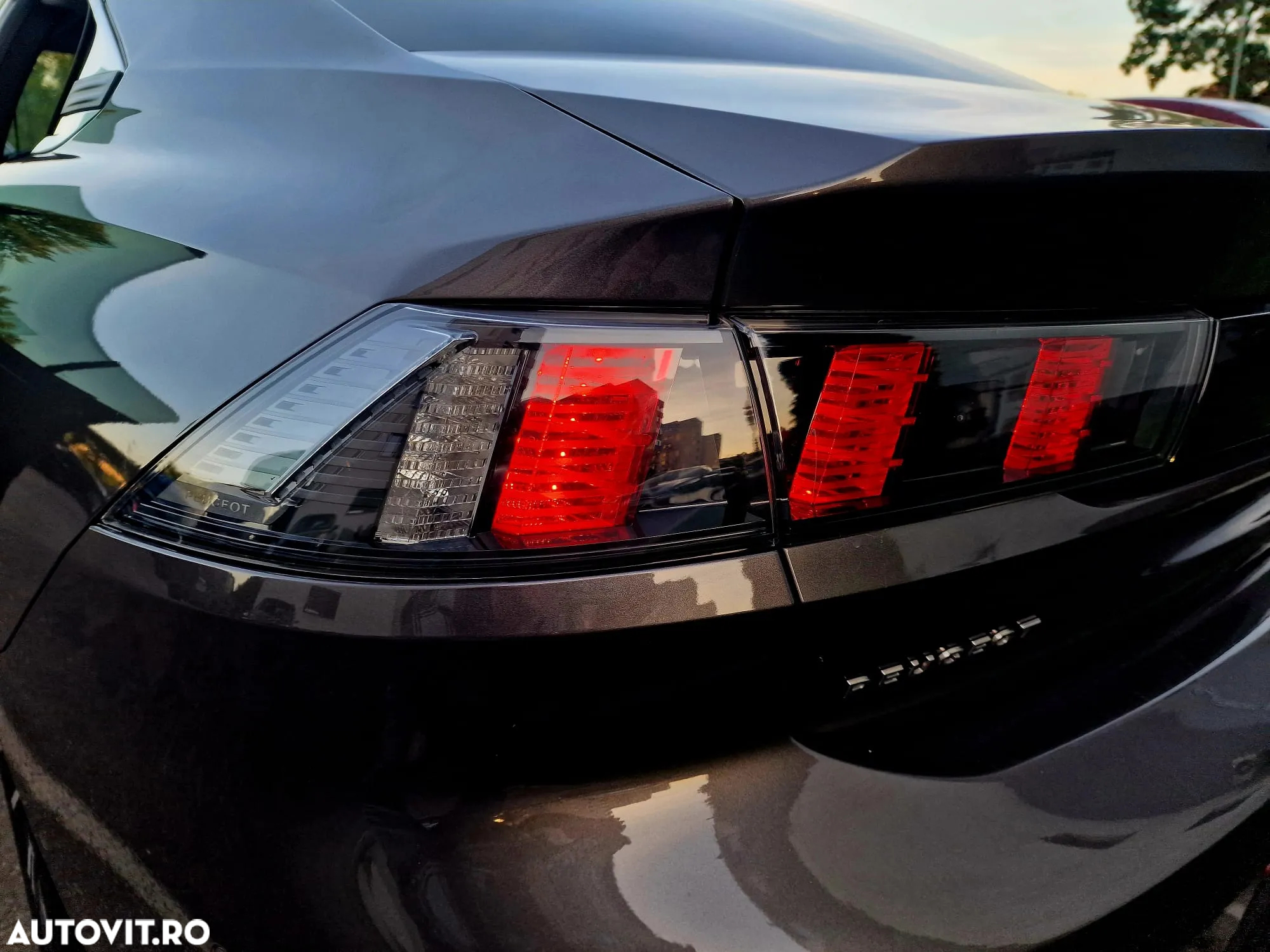 Peugeot 508 BlueHDi 130 EAT8 Allure - 16