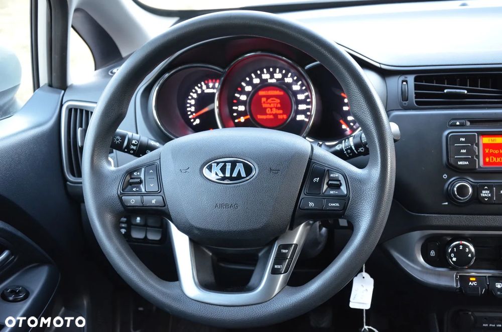 Kia Rio 1.2 Attract - 17