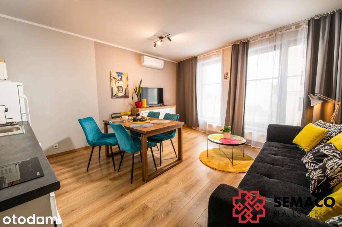 Balkon | klimatyzacja | miejsce postojowe |centrum