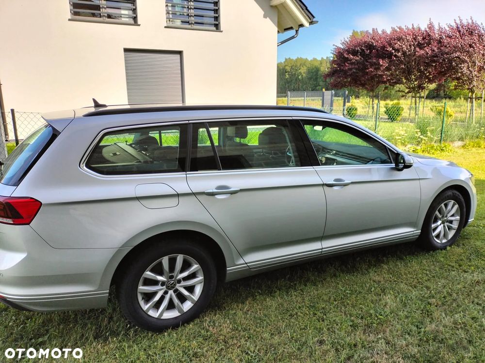 Volkswagen Passat 2.0 TDI SCR DSG - 2