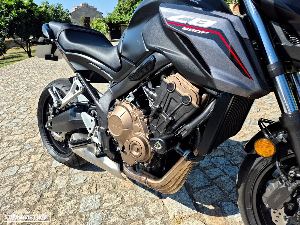 Honda CB 650F - 4