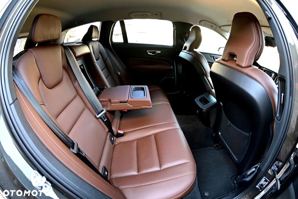 Volvo V60 D4 Inscription - 25