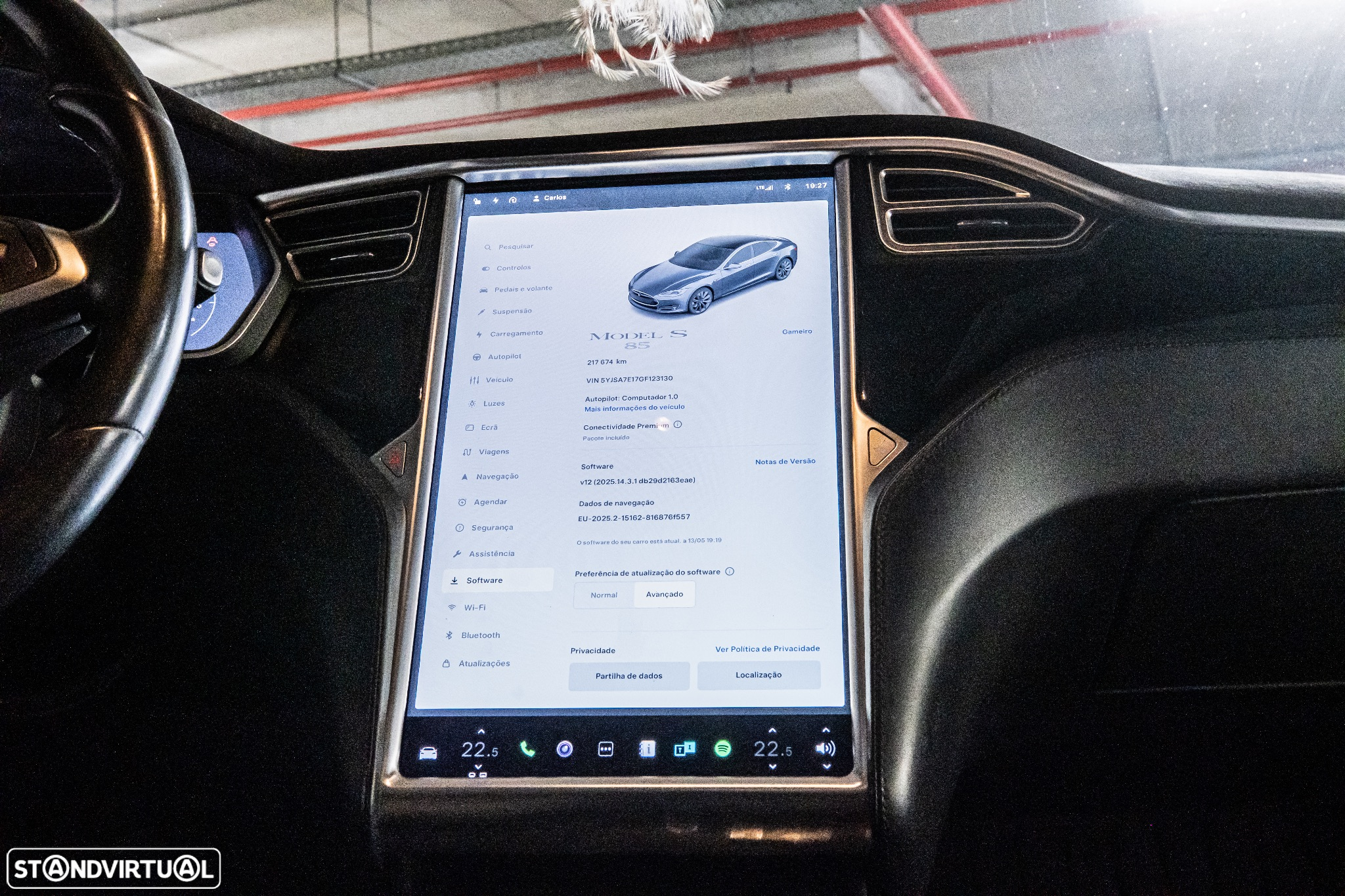 Tesla Model S 85 - 41