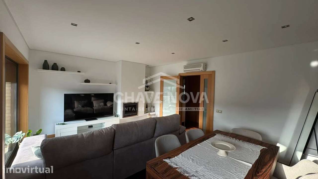 Apartamento T3 c/Garagem e Arrumos em Valongo - Grande imagem: 3/24