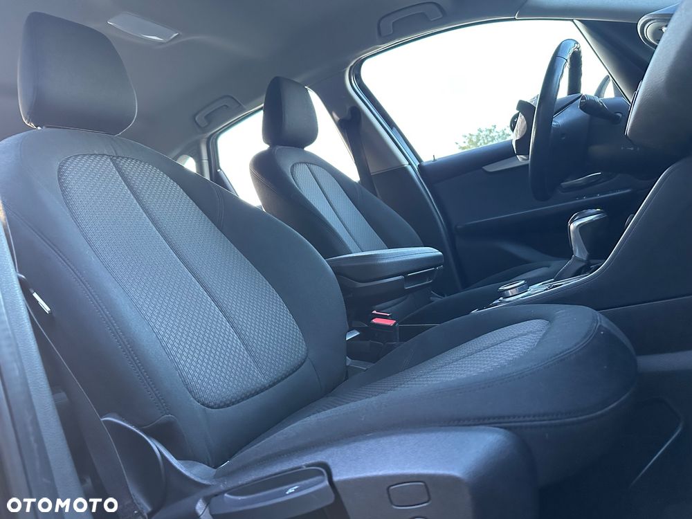 BMW Seria 2 216d Active Tourer Sport Line - 14