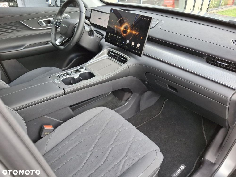 Chery Tiggo 8 - 8