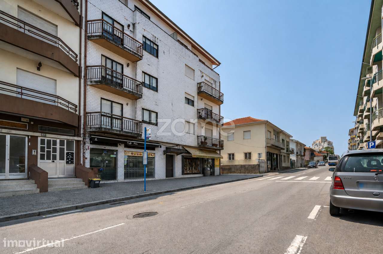 Espaço Comercial para arrendamento em Fânzeres, Gondomar - Grande imagem: 4/23