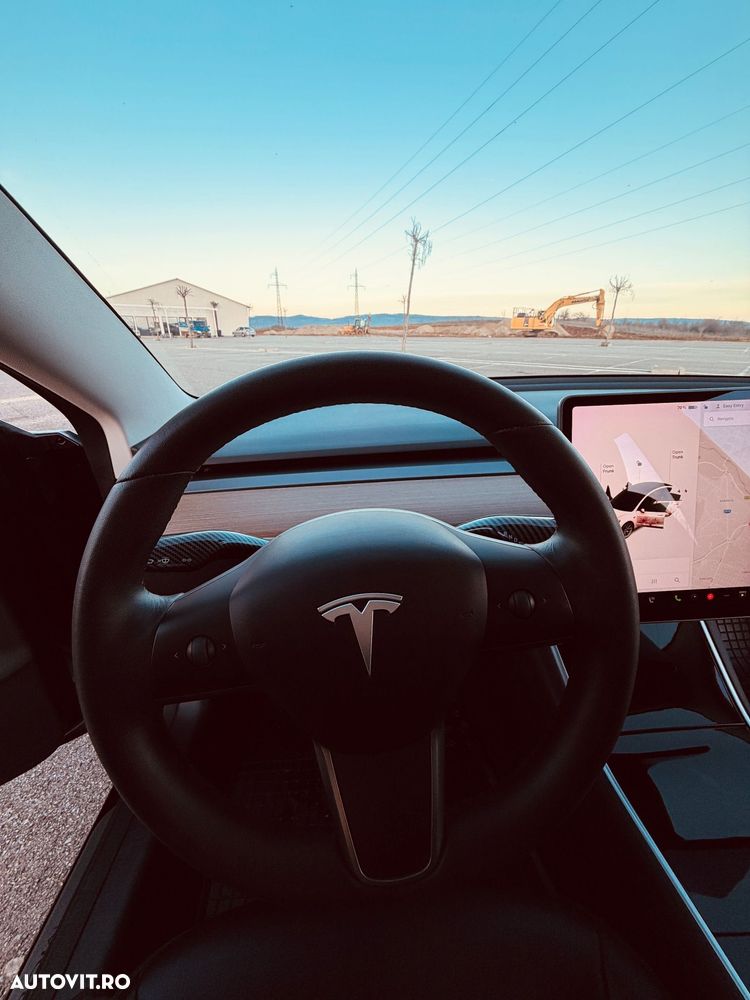 Tesla Model 3 Standard Reichweite Plus Hinterradantrieb - 9