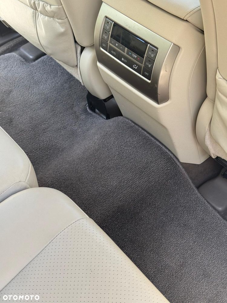 Lexus GX - 28