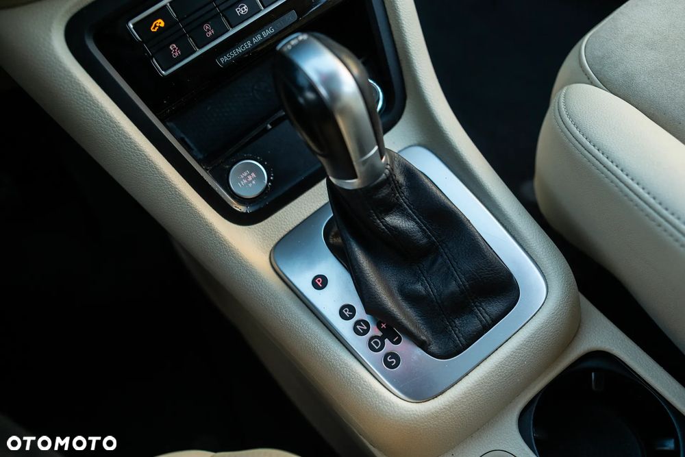 Volkswagen Sharan - 24