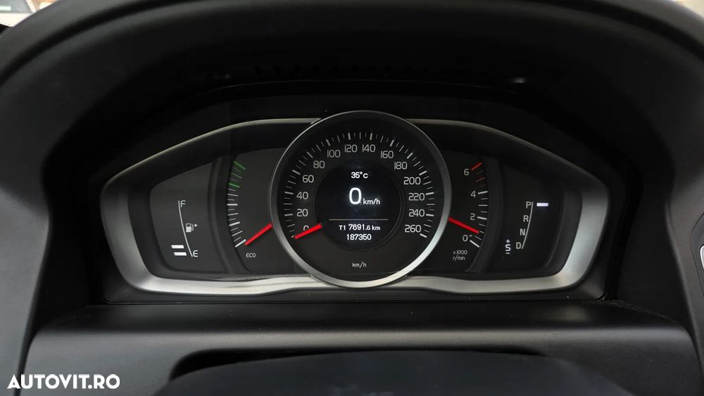 Volvo XC 60 D3 Geartronic Momentum - 11