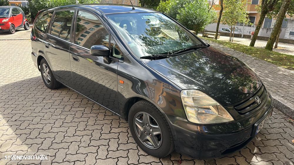 Honda Stream 1.7 ES - 3