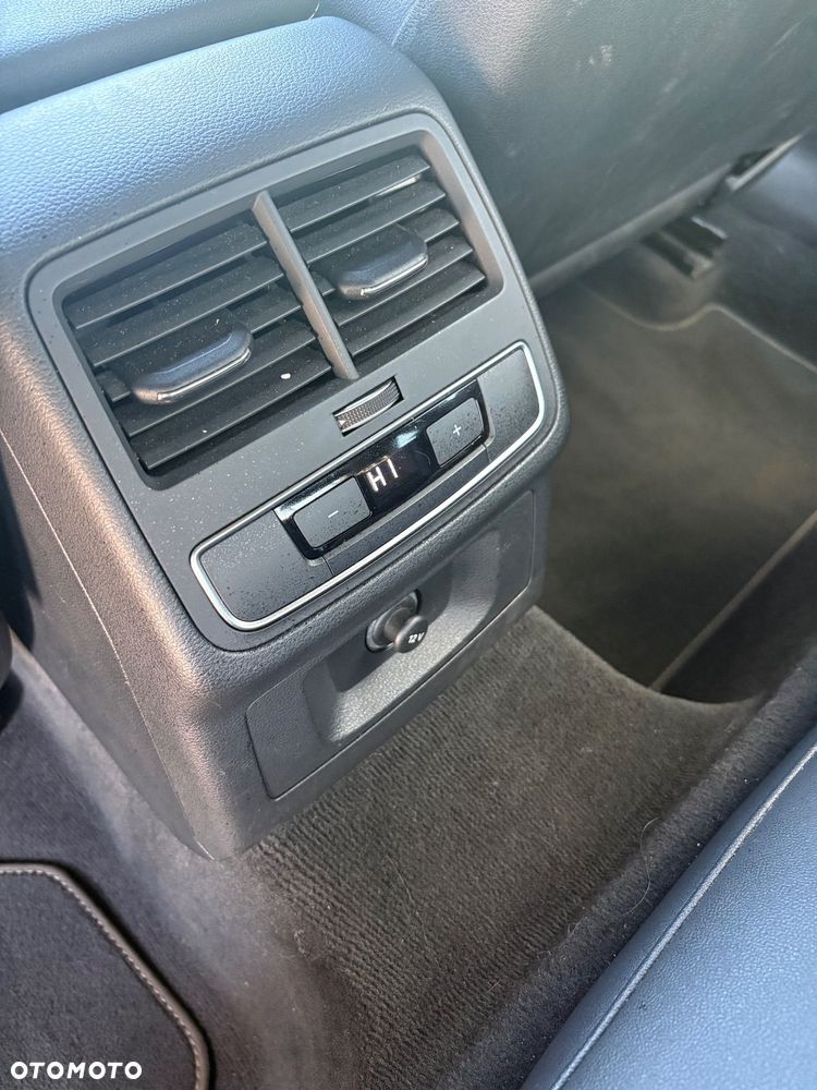 Audi A4 Limousine 35 TFSI mHEV S Line S tronic - 16