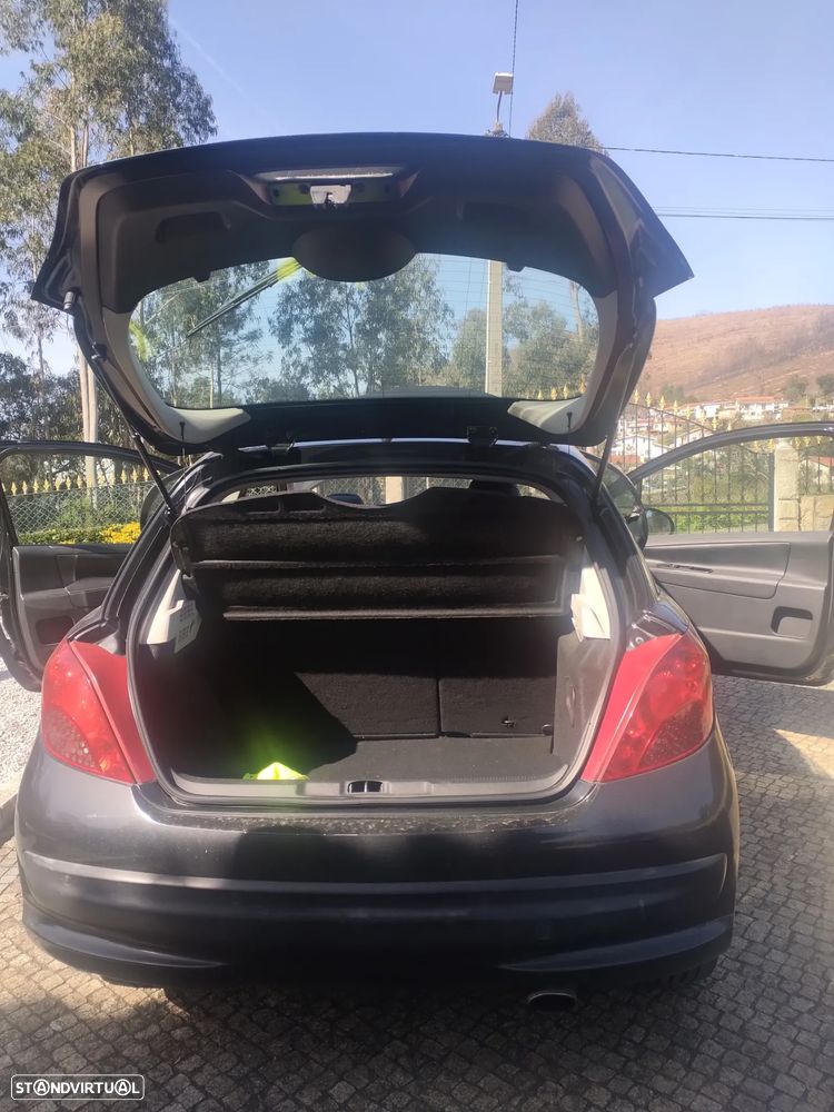 Peugeot 207 1.6 HDi Sport - 17