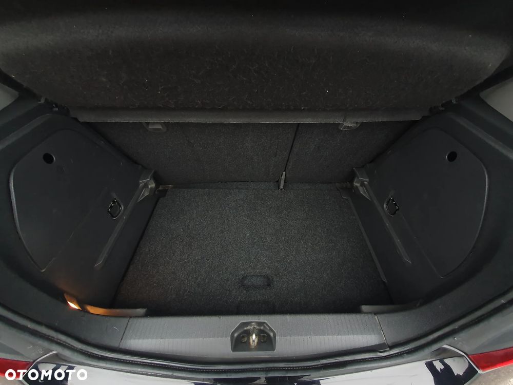 Opel Corsa 1.2 16V Cosmo - 14