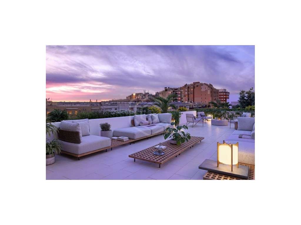 T4 no Coração de Matosinhos com 2 Terraços e 3 Lugares de Garagem - Grande imagem: 2/26